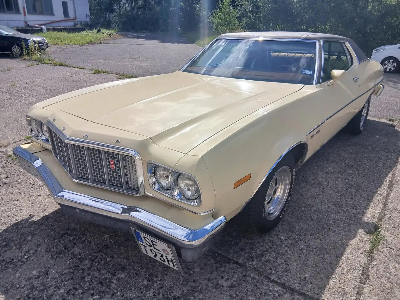 Ford Torino 2 Door Hardtop, foto 2