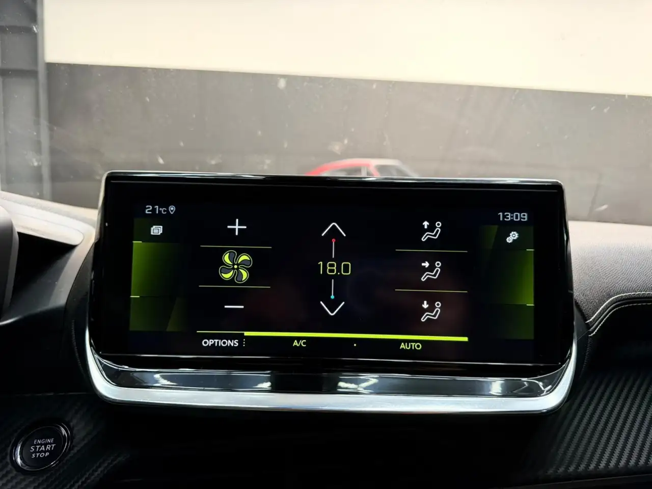 Peugeot 208 208 — photo 35