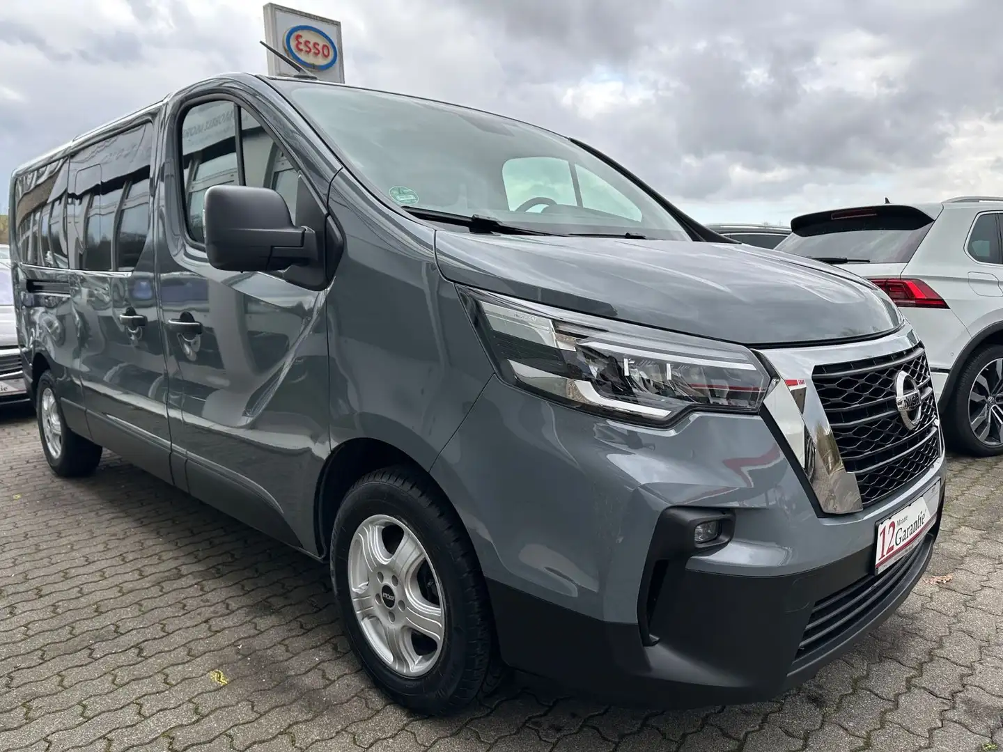 Nissan Primastar Kombi L2H1 3,0t Acenta 2.0 dCi*9SITZER Grau - 1