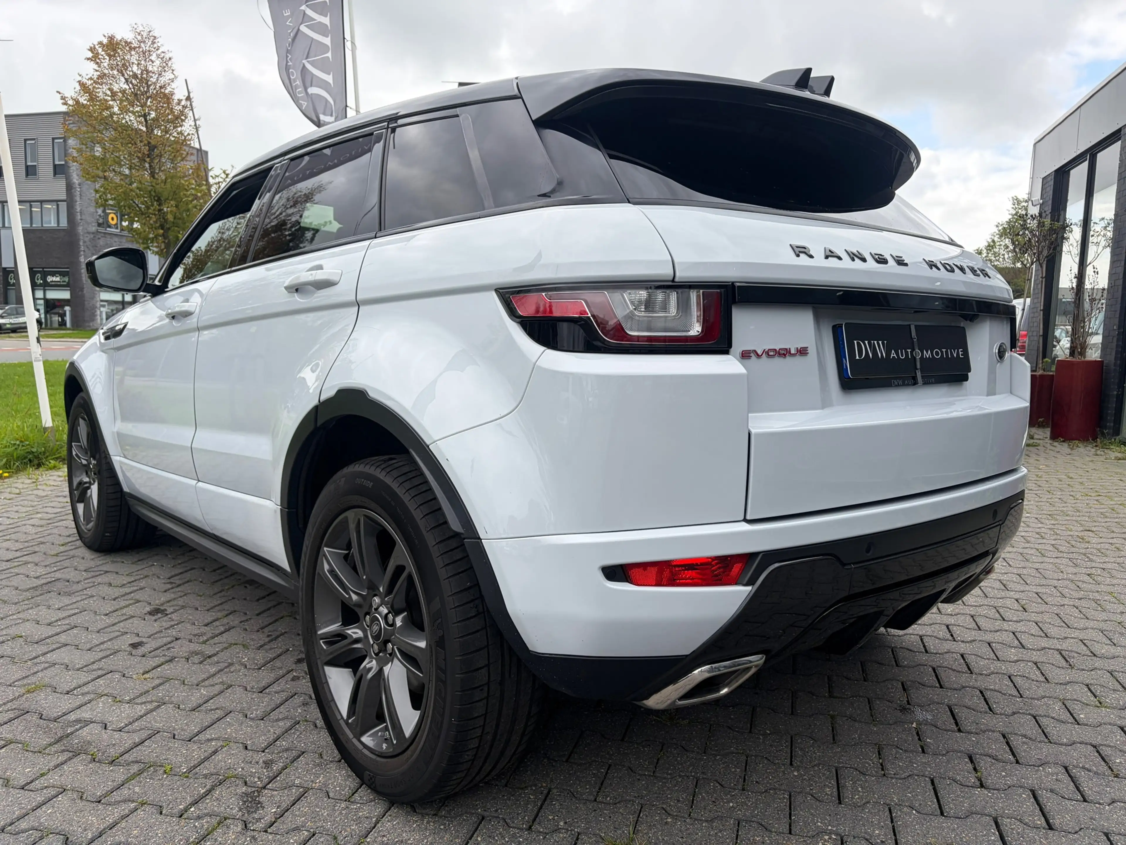 Land Rover Range Rover Evoque 2.0 TD4 HSE Dynamic — photo 2
