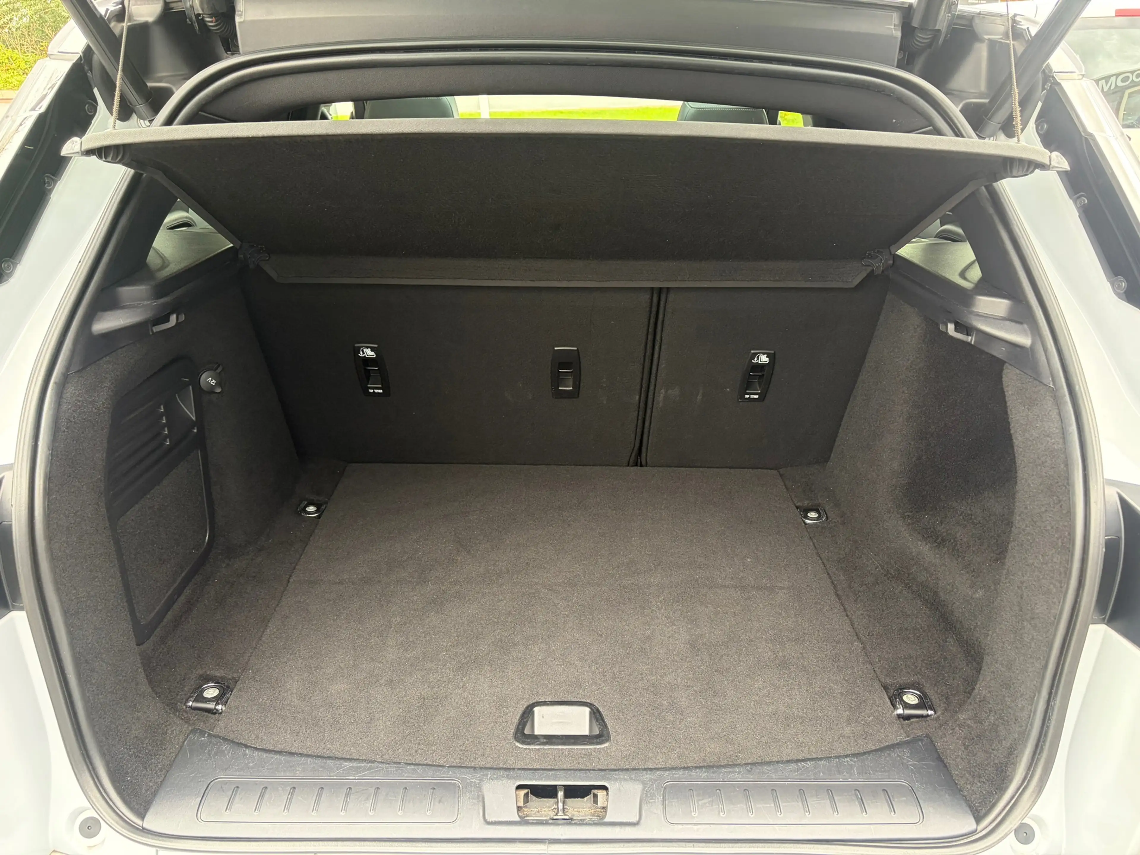 Land Rover Range Rover Evoque 2.0 TD4 HSE Dynamic — photo 23