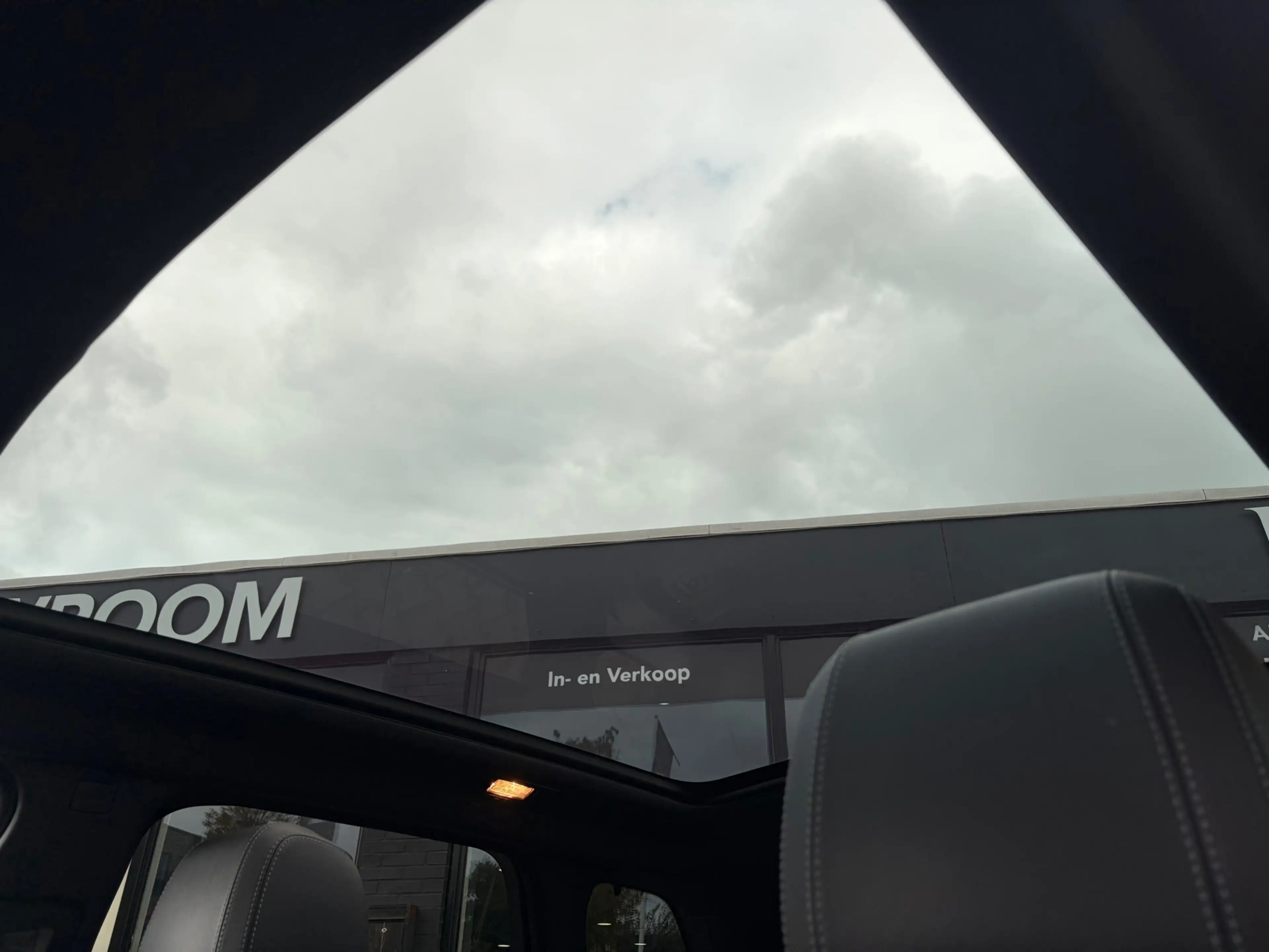 Land Rover Range Rover Evoque 2.0 TD4 HSE Dynamic — photo 19