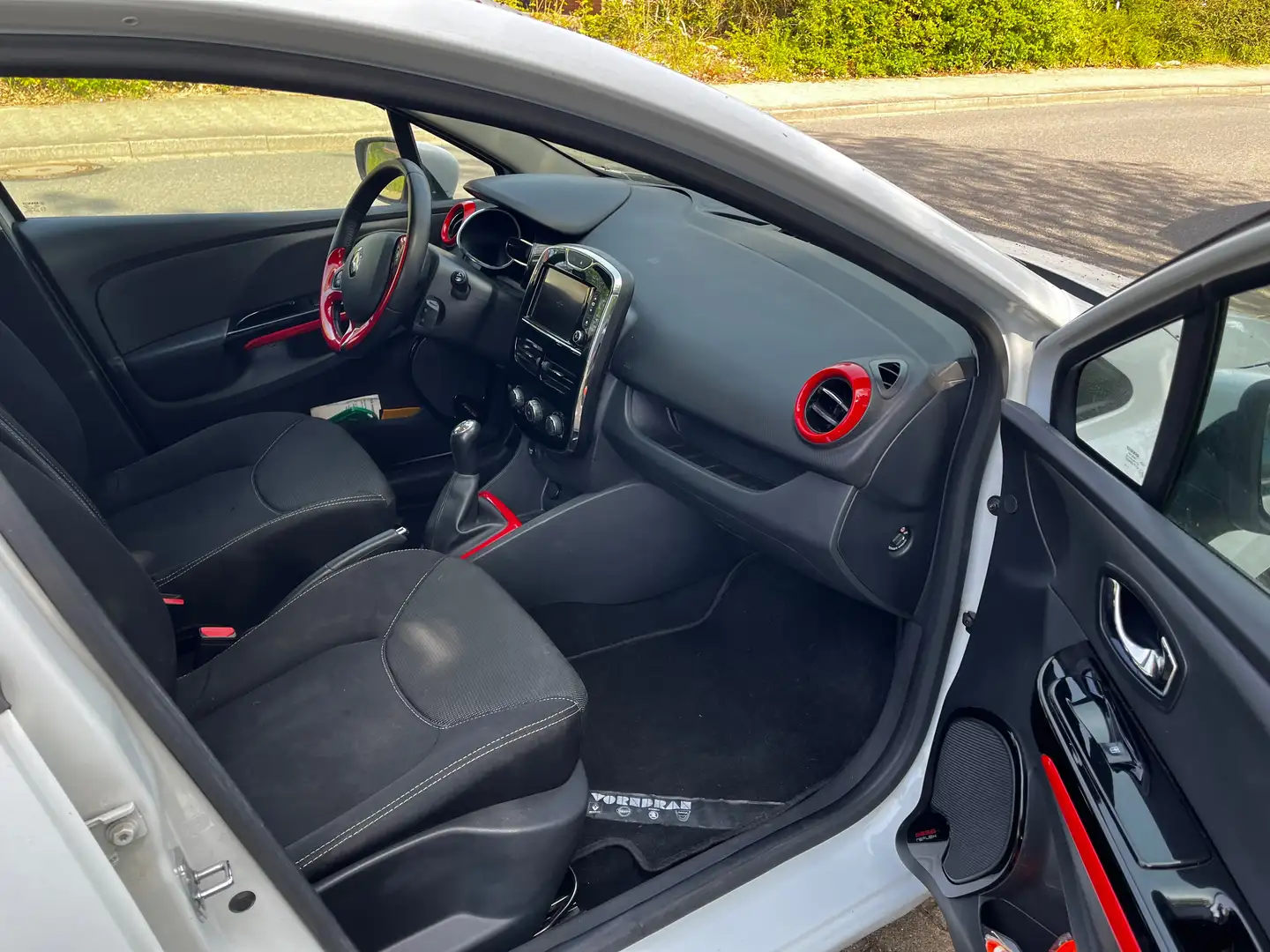 Renault Clio Clio TCe 90 Dynamique Weiß - 2