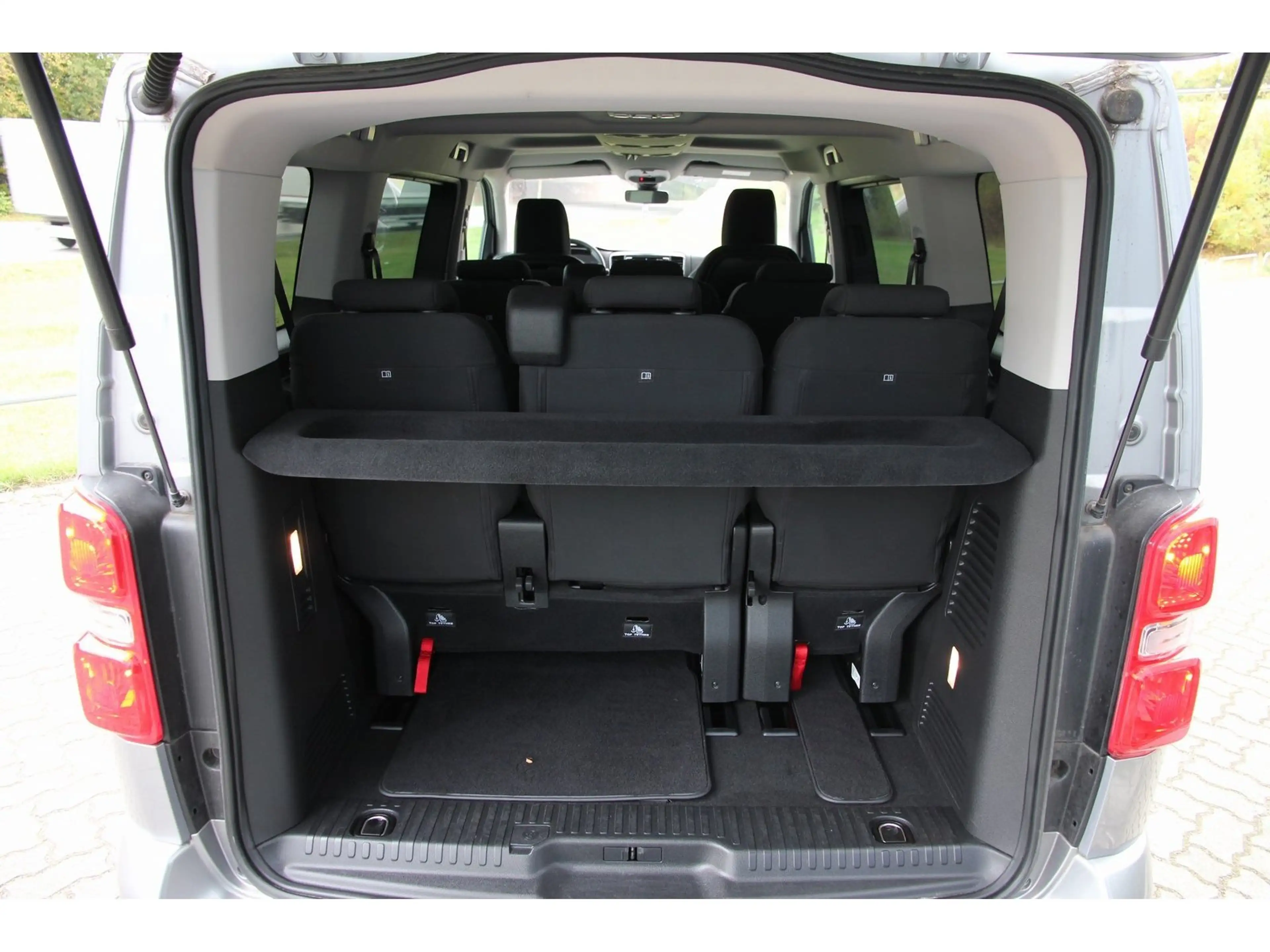 Peugeot Traveller L2 Active HDI150 Carplay Standtheizung — photo 7