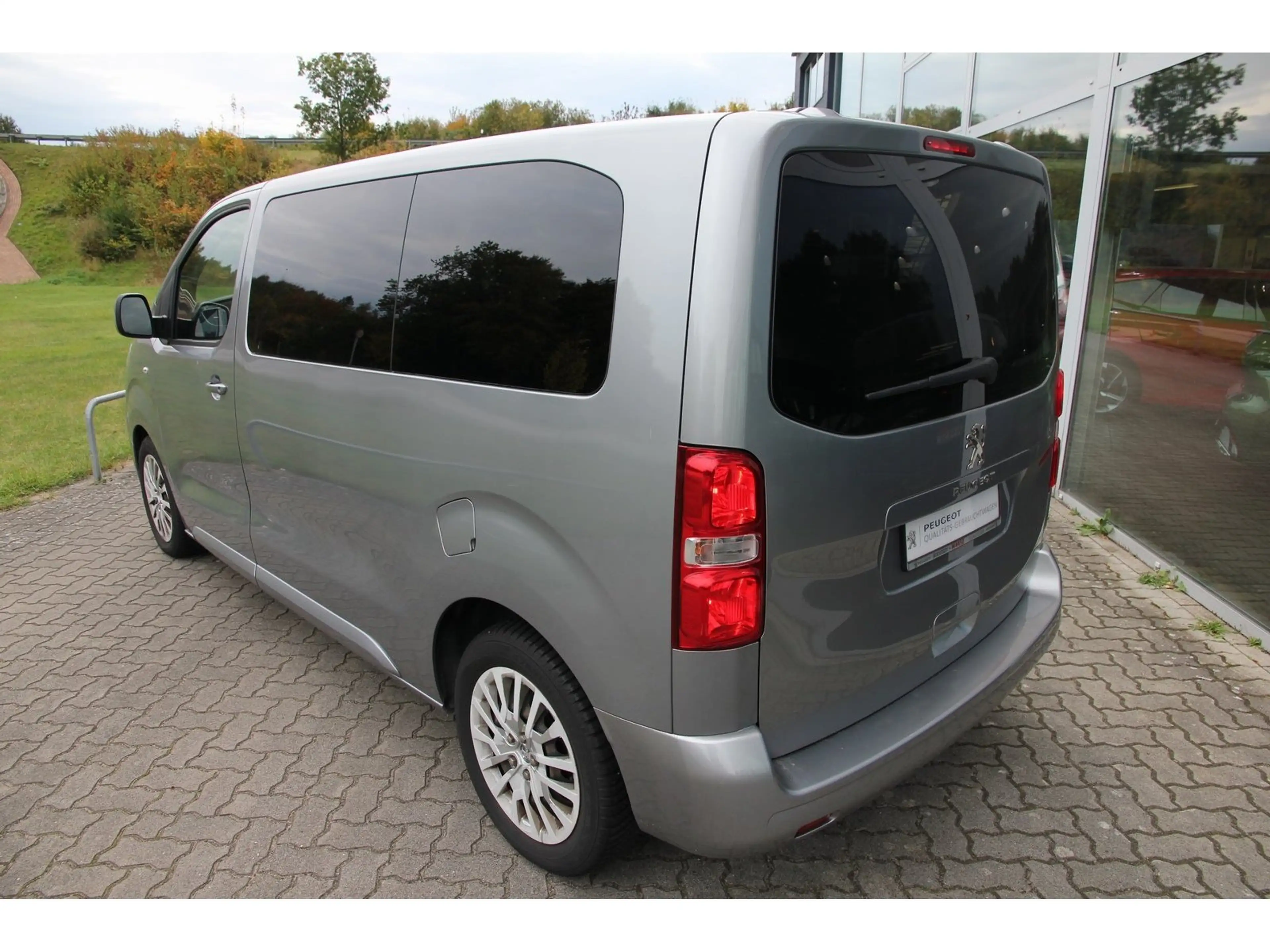 Peugeot Traveller L2 Active HDI150 Carplay Standtheizung — photo 4