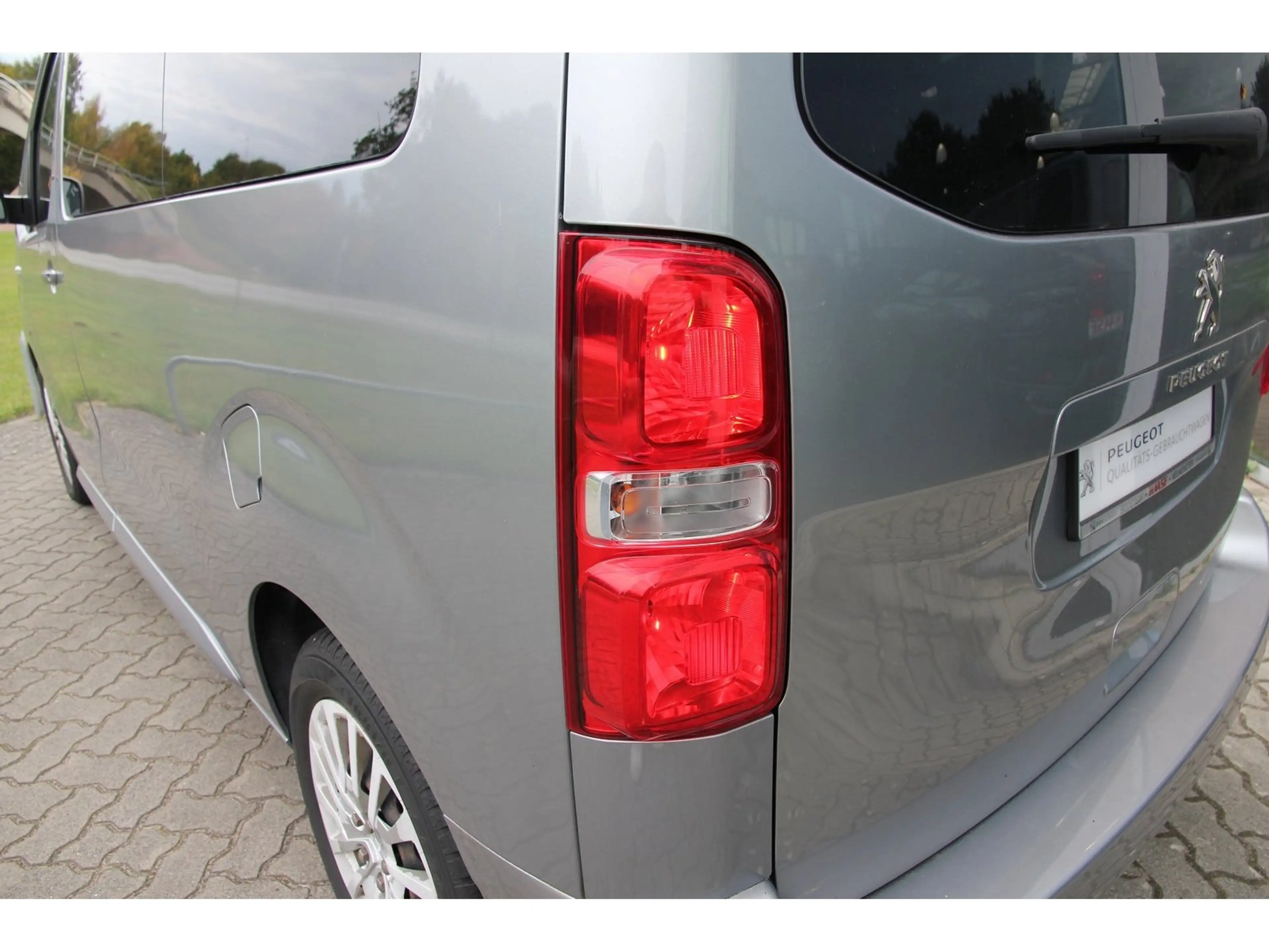 Peugeot Traveller L2 Active HDI150 Carplay Standtheizung — photo 5