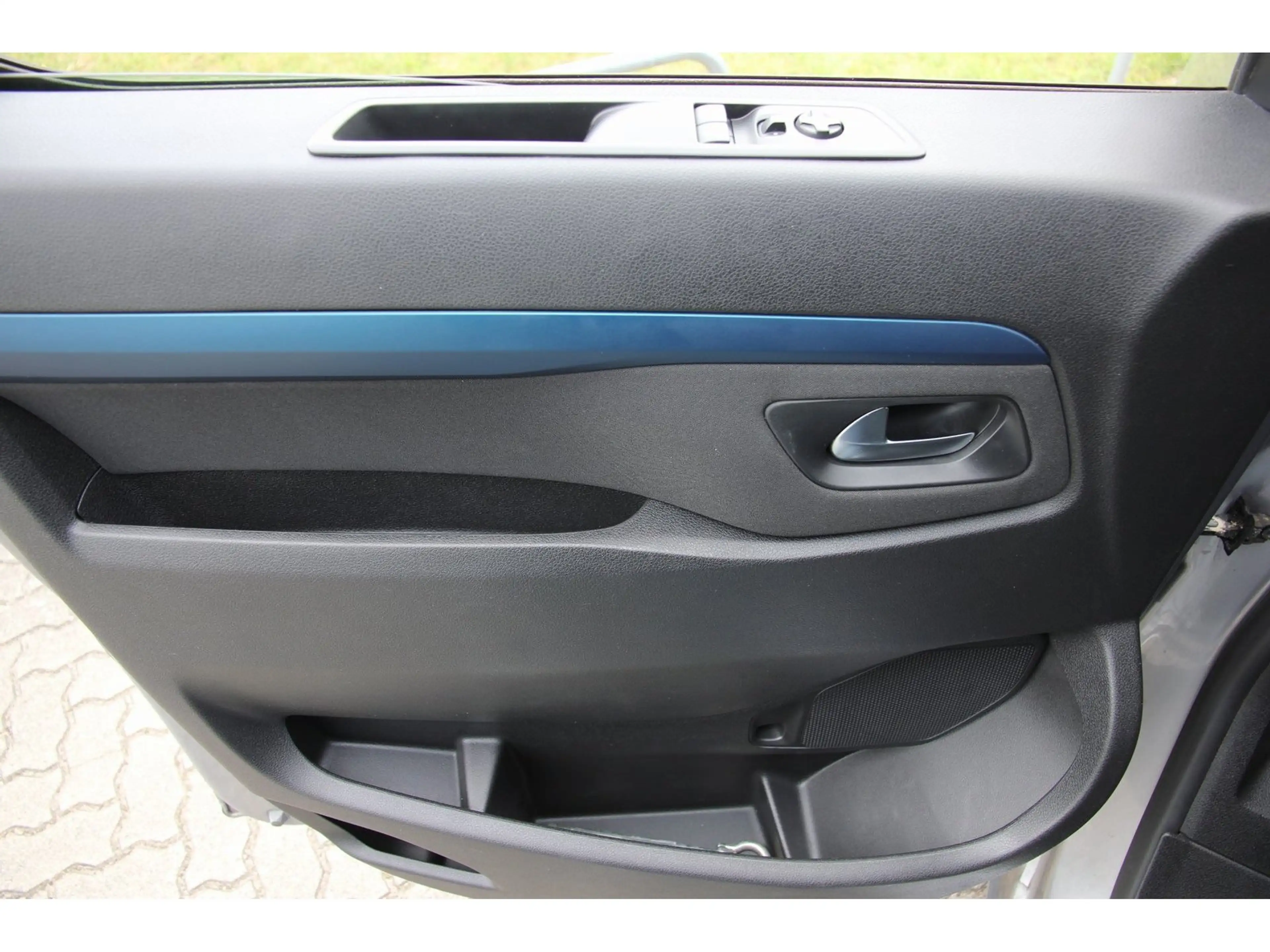 Peugeot Traveller L2 Active HDI150 Carplay Standtheizung — photo 12