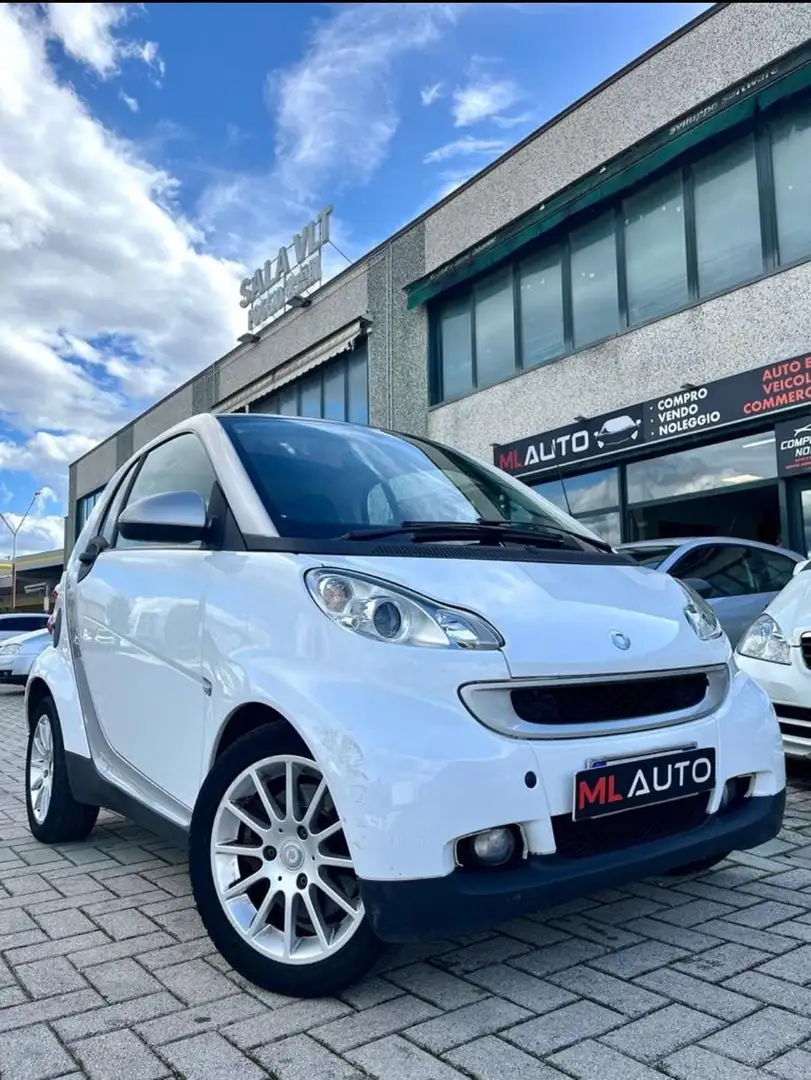 smart forTwo Fortwo 0.8 cdi Passion 45cv Bianco - 1