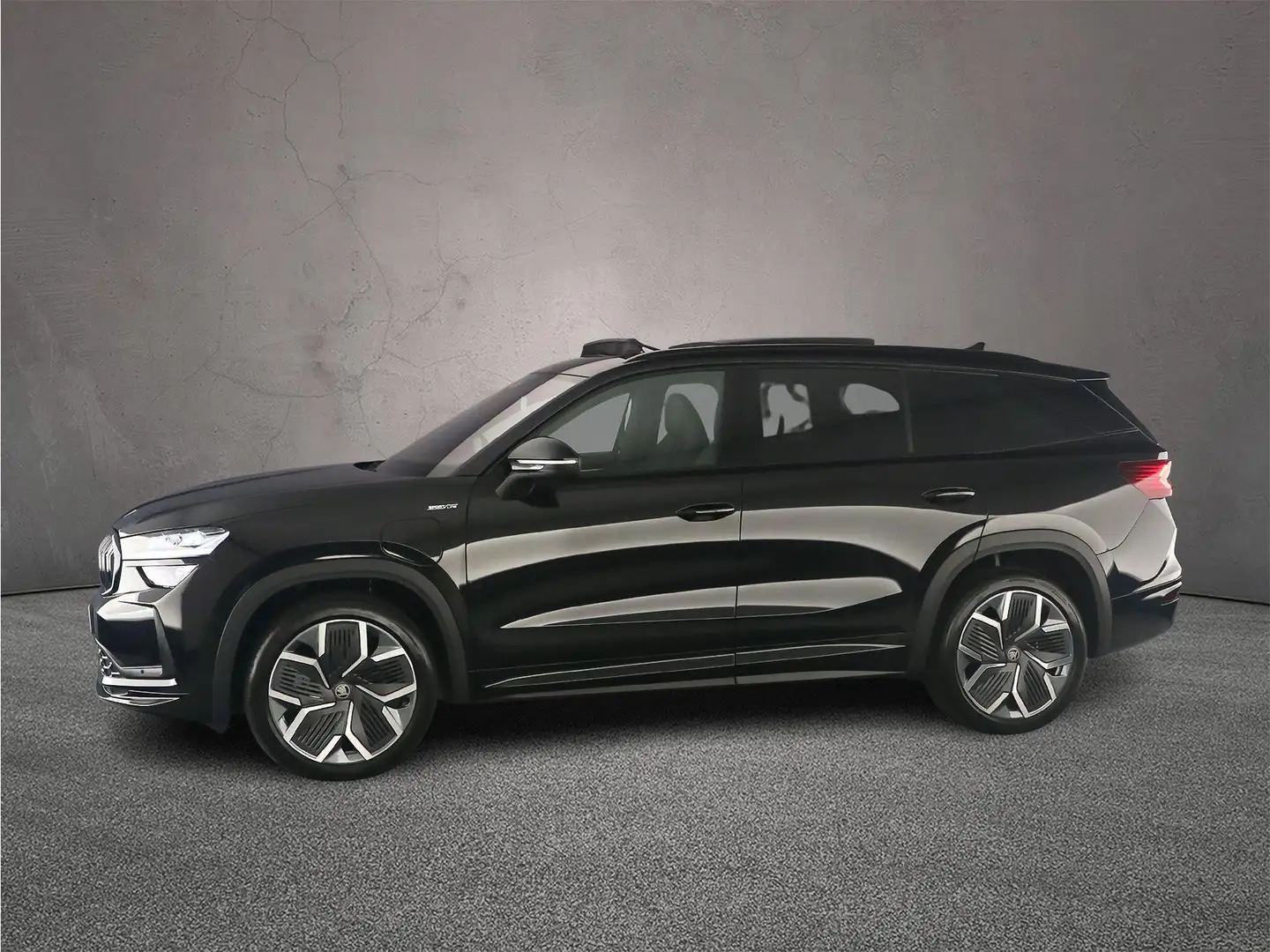 Skoda Kodiaq Sportline Business 1.5 TSI PHEV 204pk DSG Automaat Zwart - 2