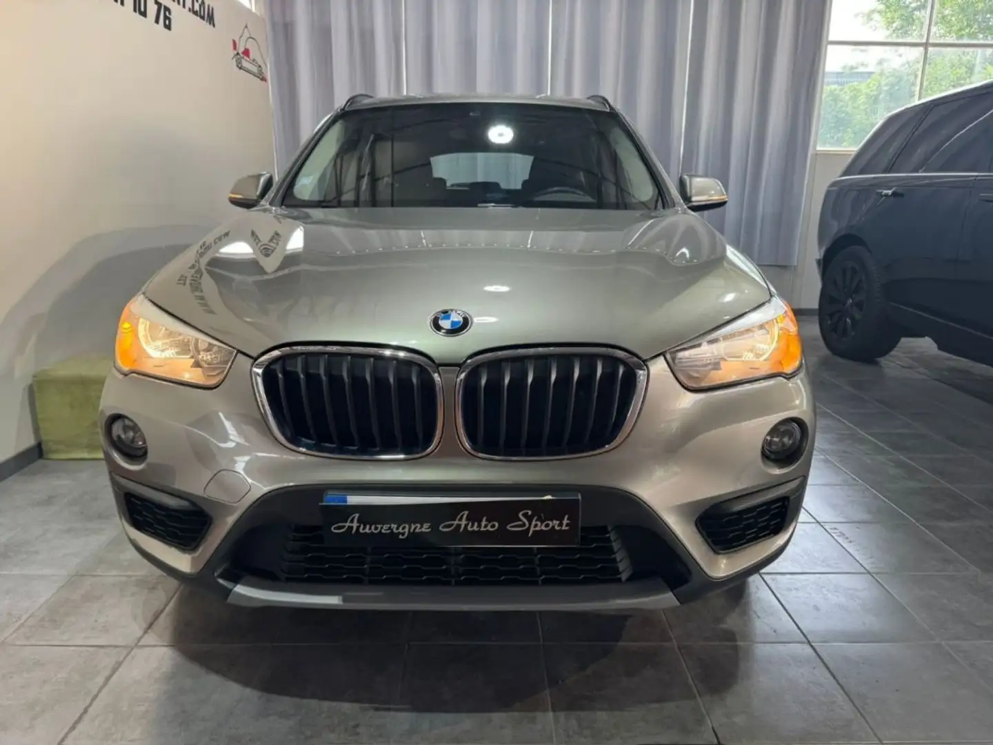 BMW X1 F48 xDrive 18d 150 ch Business Grigio - 2