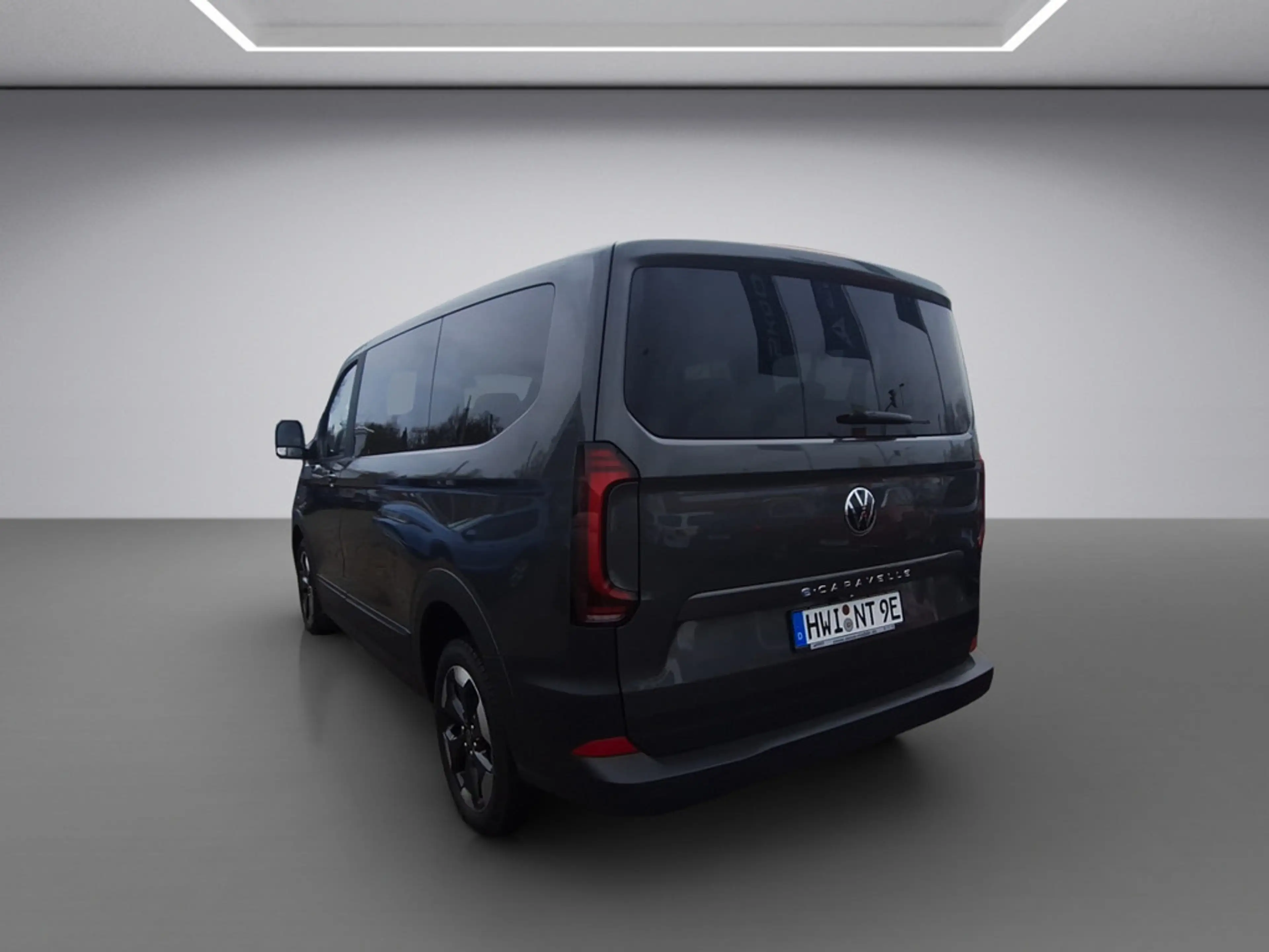 Volkswagen T7 Caravelle e-Caravelle PanAmericana Motor: BEV 160 kW Getriebe: — photo 5