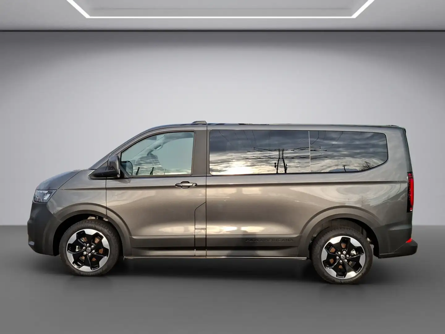 Volkswagen T7 Caravelle e-Caravelle PanAmericana Motor: BEV 160 kW Getriebe: Gri - 2