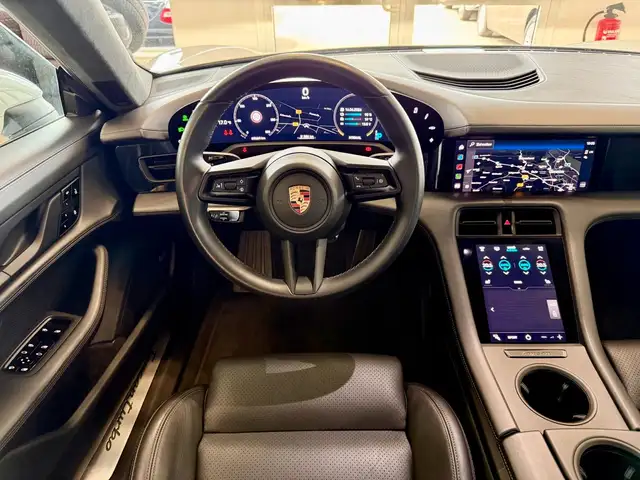 Porsche Taycan view 15
