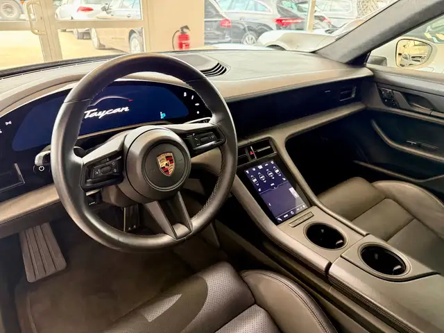 Porsche Taycan view 14