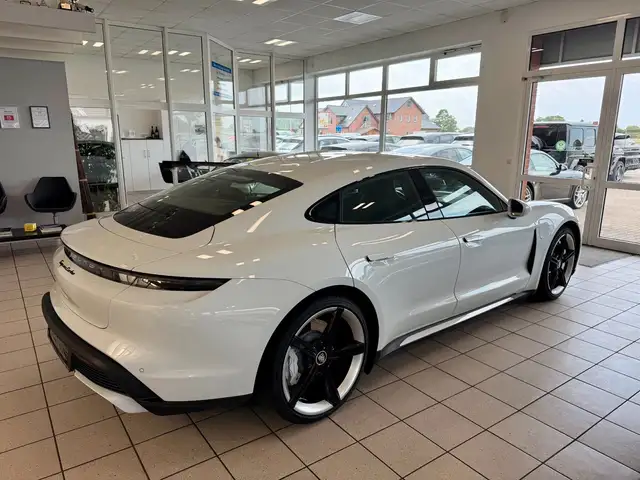 Porsche Taycan view 5