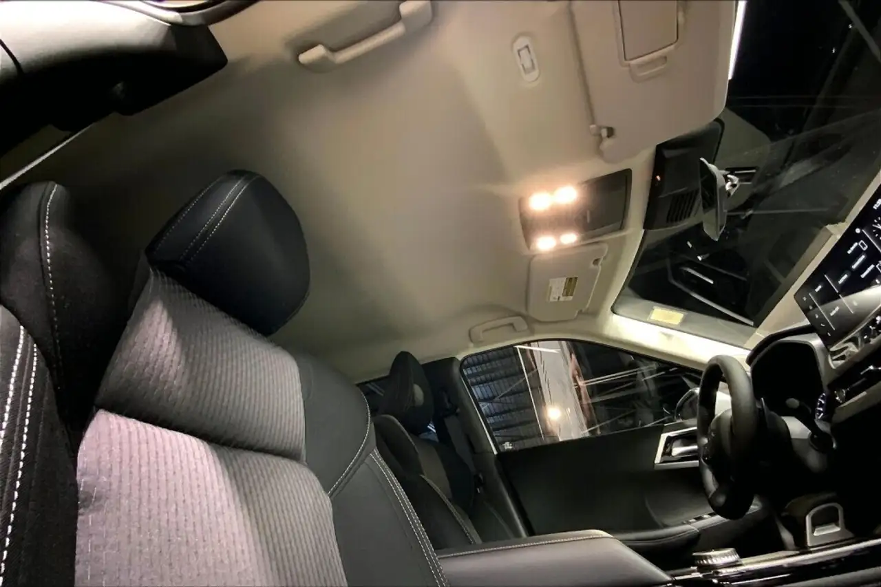 Mitsubishi Outlander снимка Mitsubishi Outlander