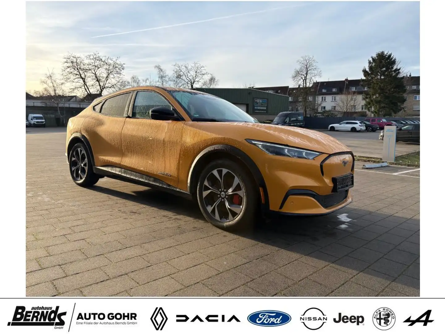 Ford Mustang Mach-E AWDKLIMAAUTOM. PDC e-PEDAL NAVI ALLRAD Orange - 2