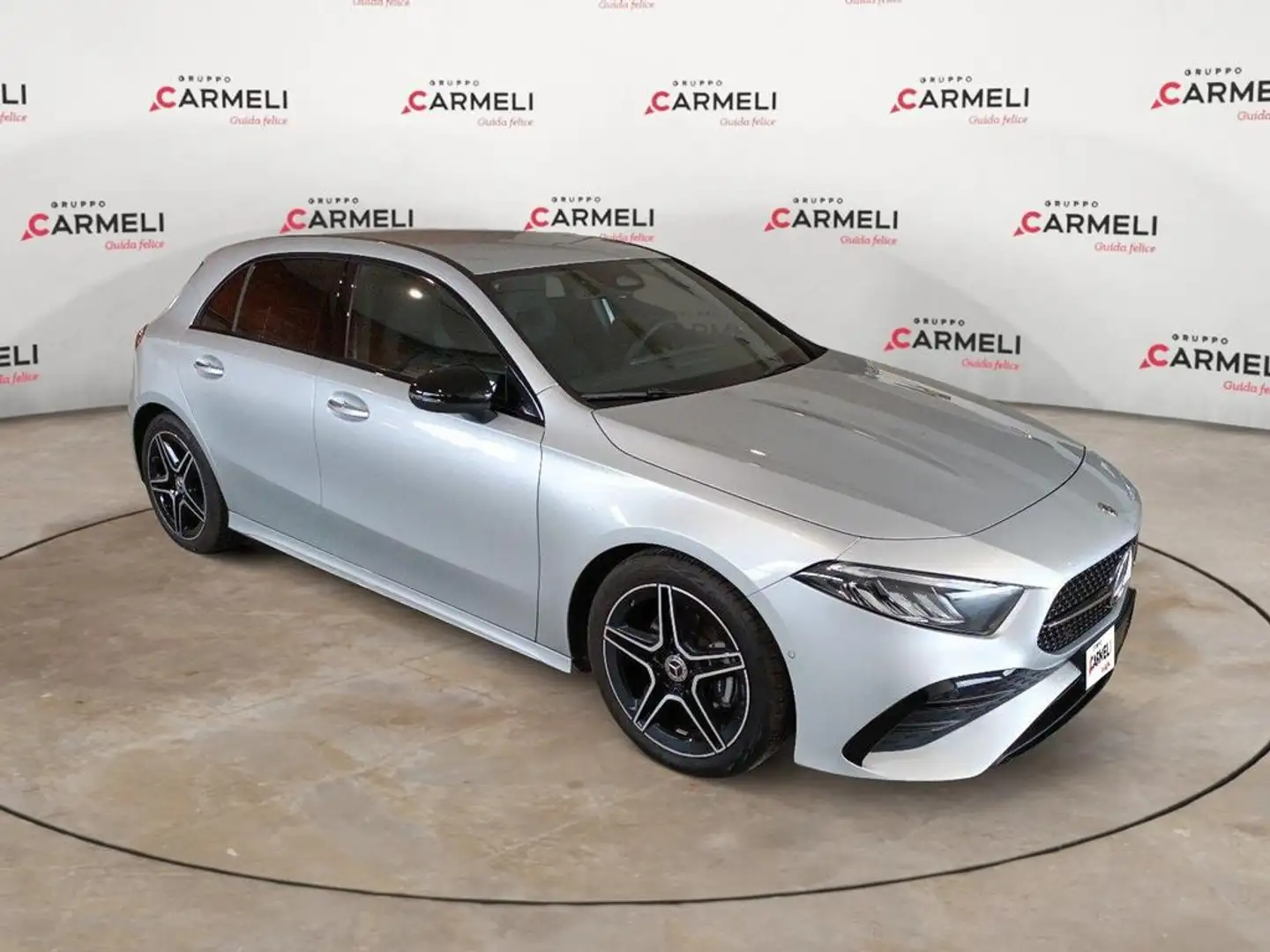 Mercedes-Benz A 200 MHEV MG Line Premium CERCHI 18,NVI,LED,KEYLESS Argento - 2