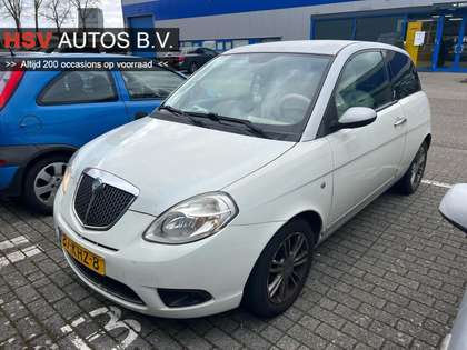 Lancia Ypsilon 1.4-16V Platino airco org NL