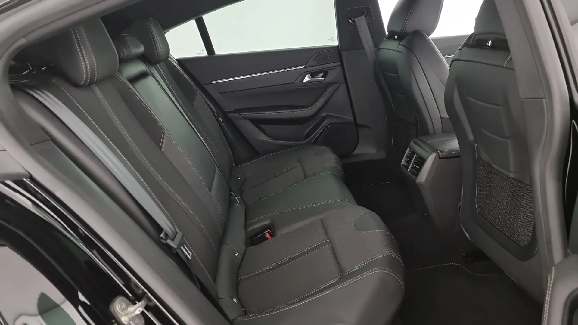 Peugeot 508 BlueHDi 130 Stop&Start EAT8 GT Nero - 2