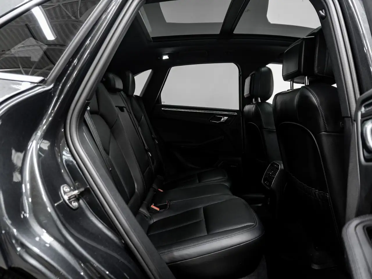 Porsche Macan снимка Porsche Macan