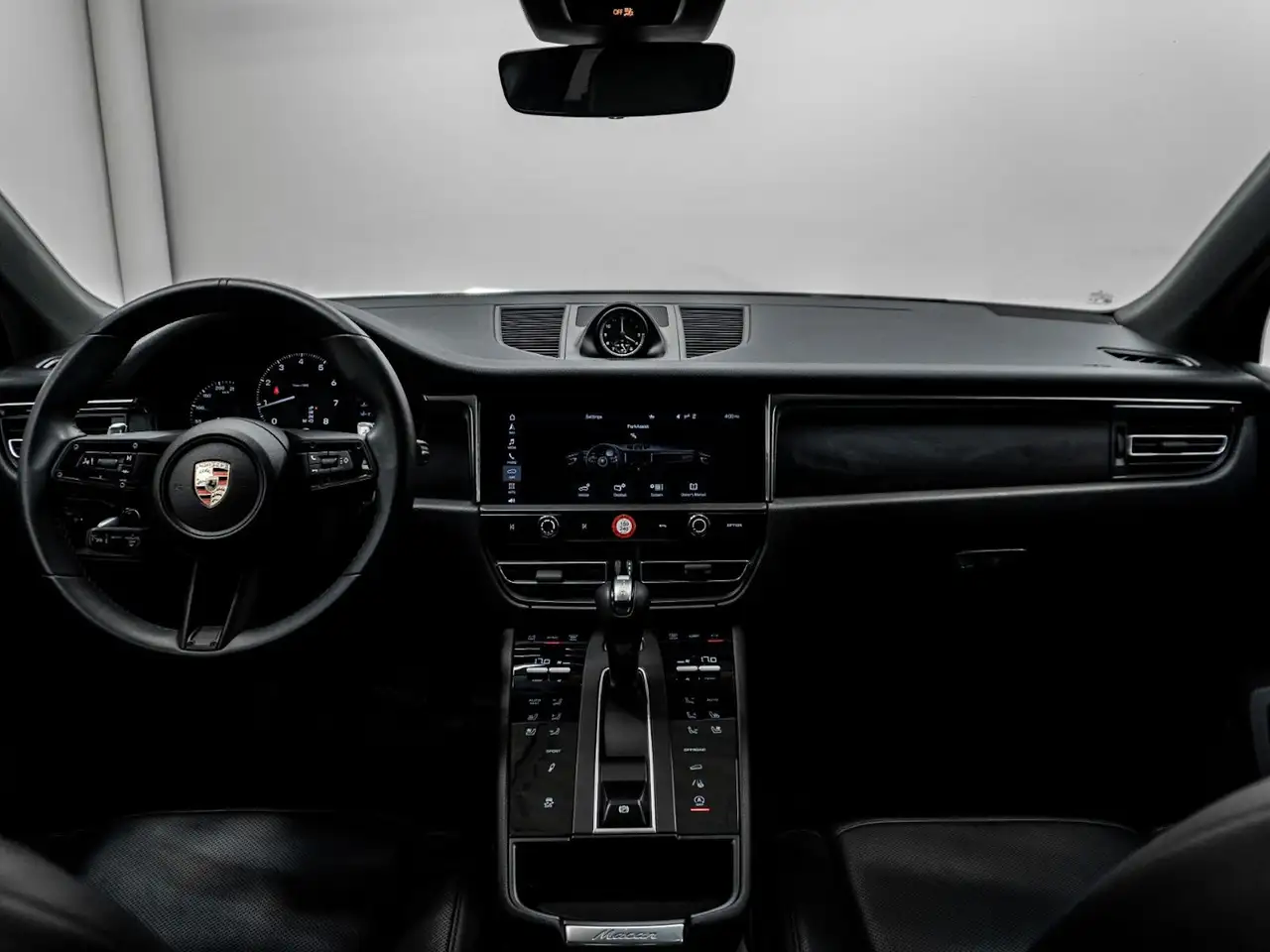 Porsche Macan снимка Porsche Macan
