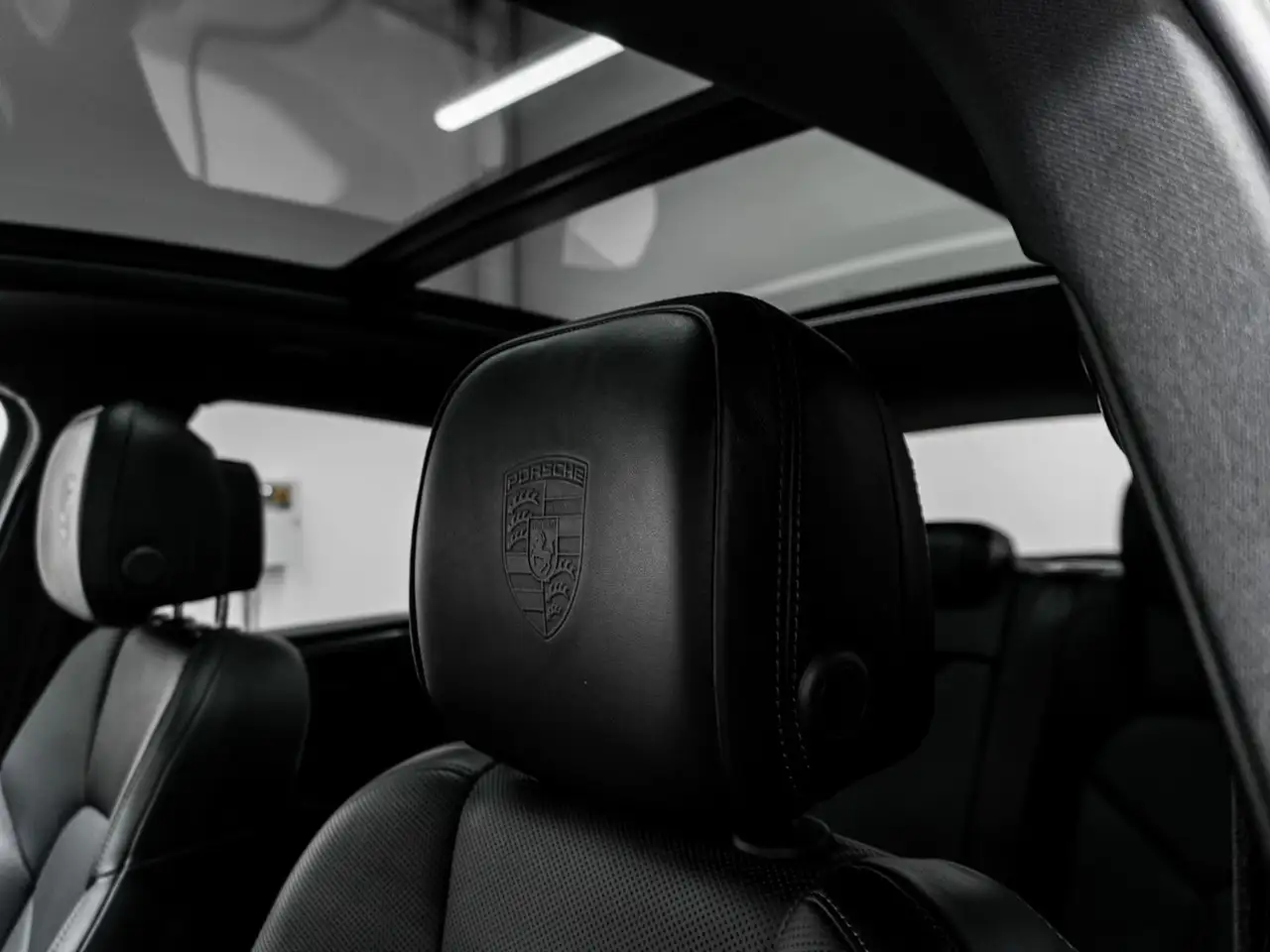 Porsche Macan снимка Porsche Macan