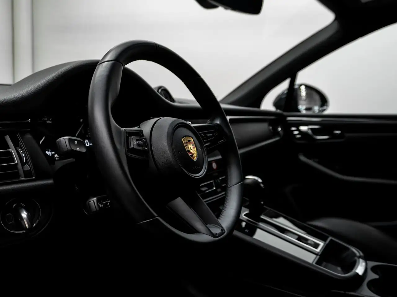Porsche Macan снимка Porsche Macan