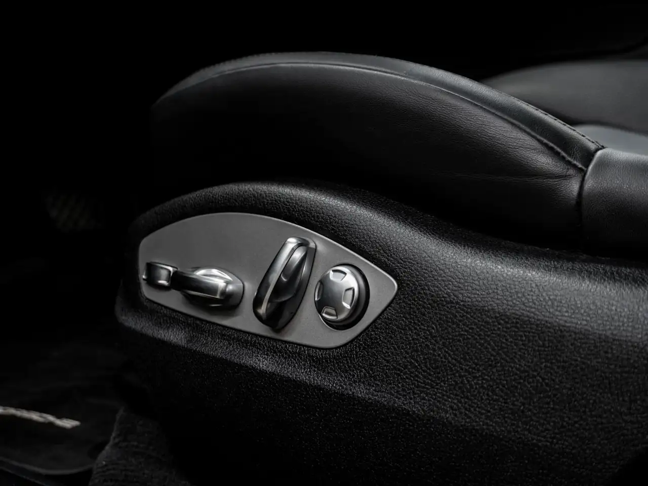 Porsche Macan снимка Porsche Macan