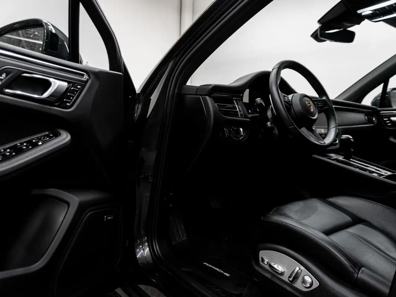 Porsche Macan снимка Porsche Macan