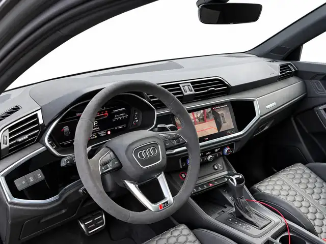 Audi RS Q3 view 6