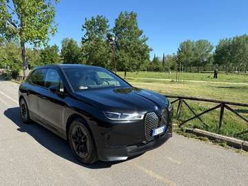 iX i20 2021 xdrive40