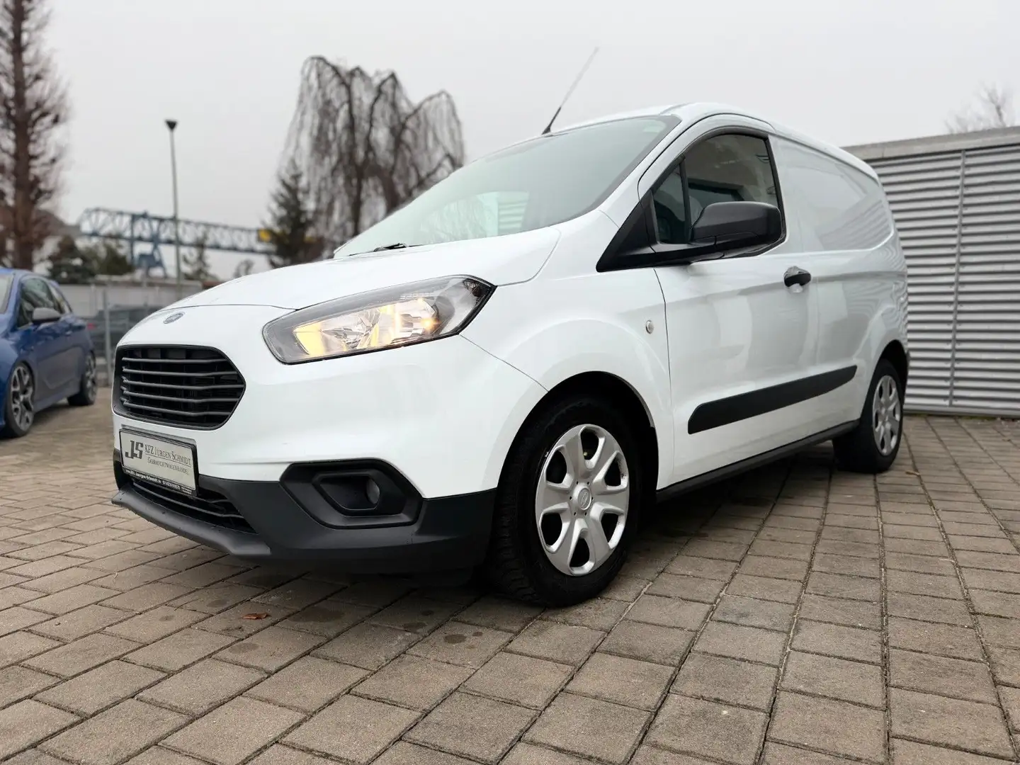 Ford Transit Courier Trend 1,0 EcoBoost 19.000 KM Blanco - 1