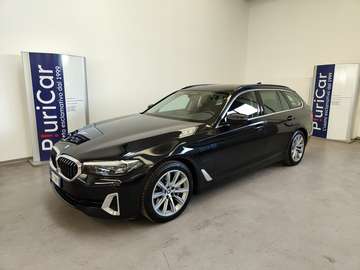 e xDrive Touring Luxury auto Pelle Adap.Cruise 18”