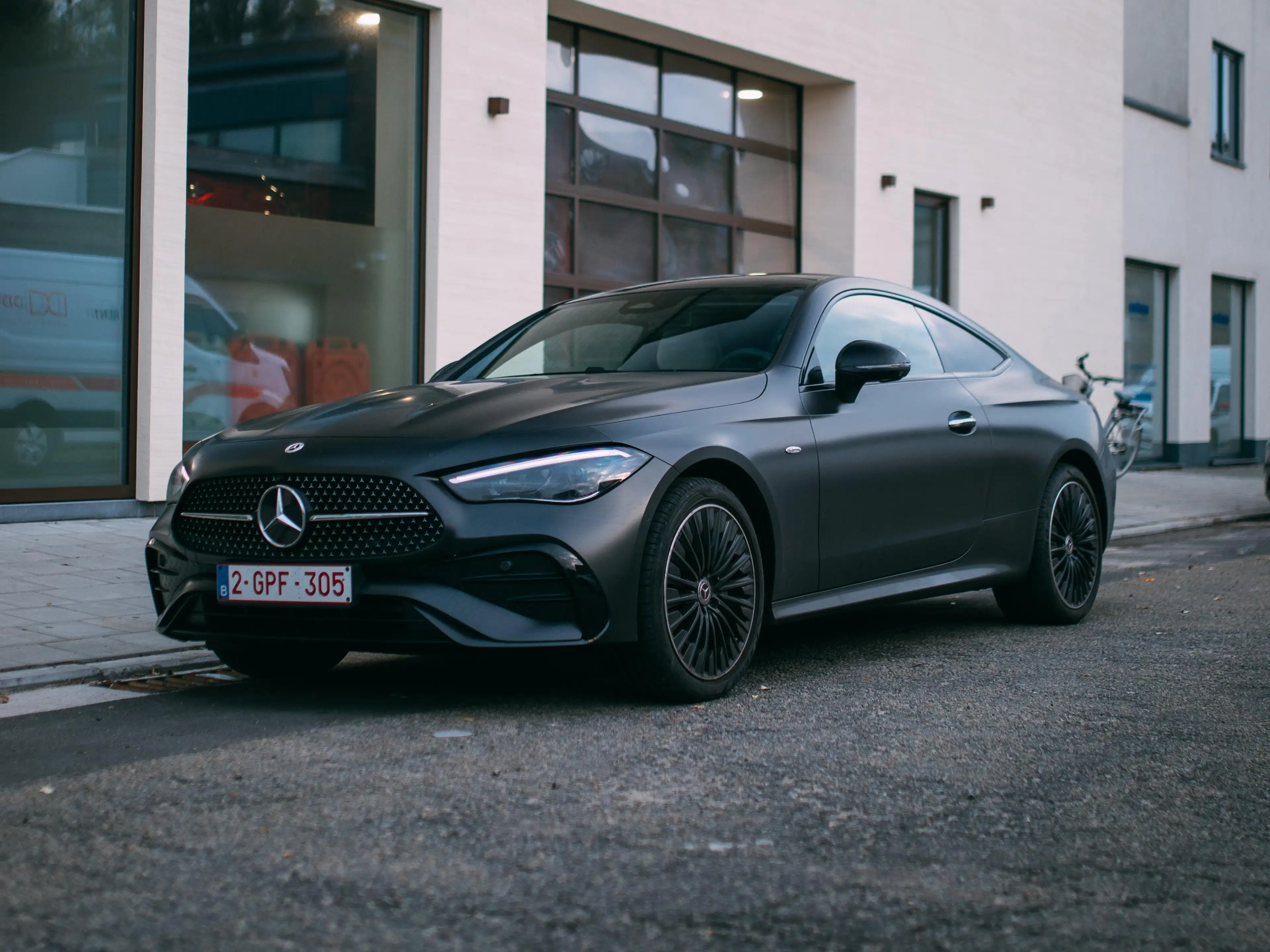 Mercedes-Benz CLE 300 CLE 300 e Coupe 9G-TRONIC Edition AMG Line — photo 4