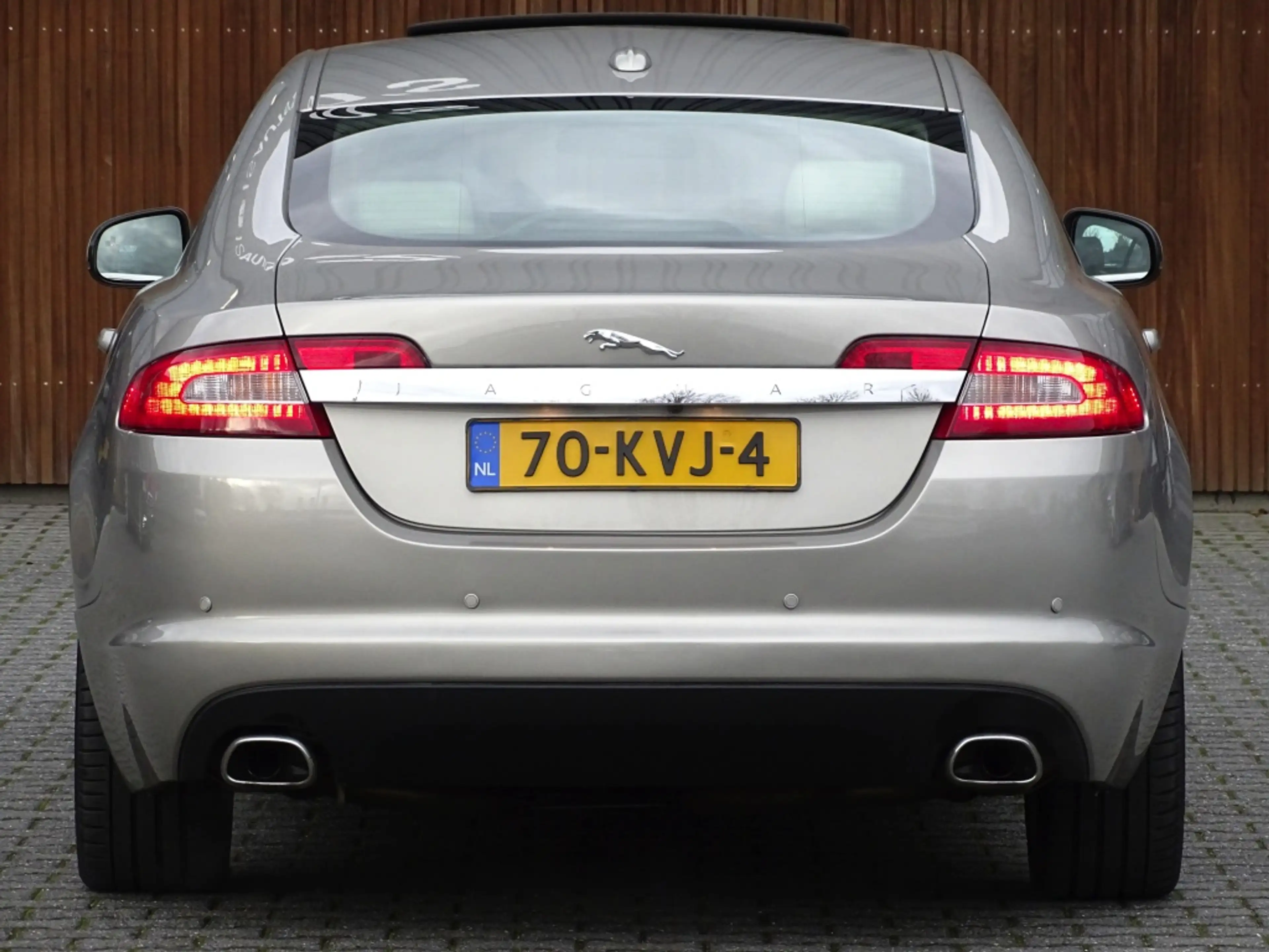 Jaguar XF 5.0 V8 385PK automaat / Portfolio / LED *NAP* — photo 9