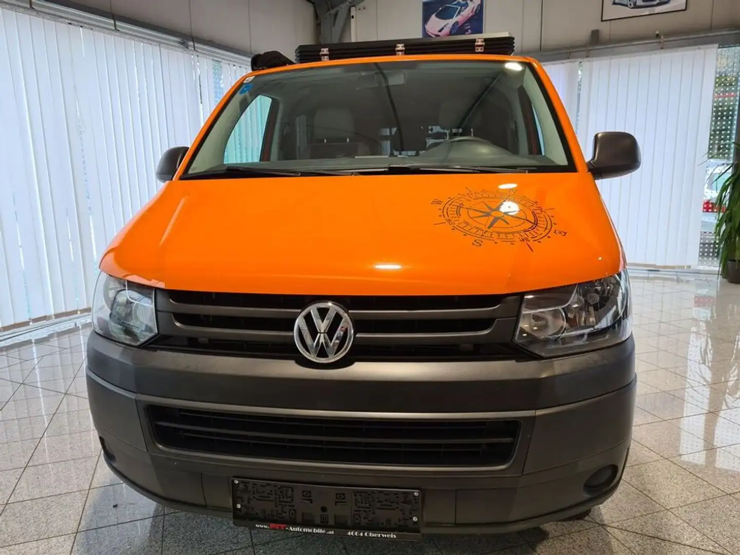 Volkswagen T5 Transporter 2,0 TDI Umbau Camping mit Dachzelt Orange - 2