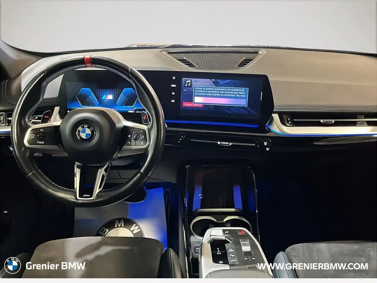 BMW X1 снимка BMW X1