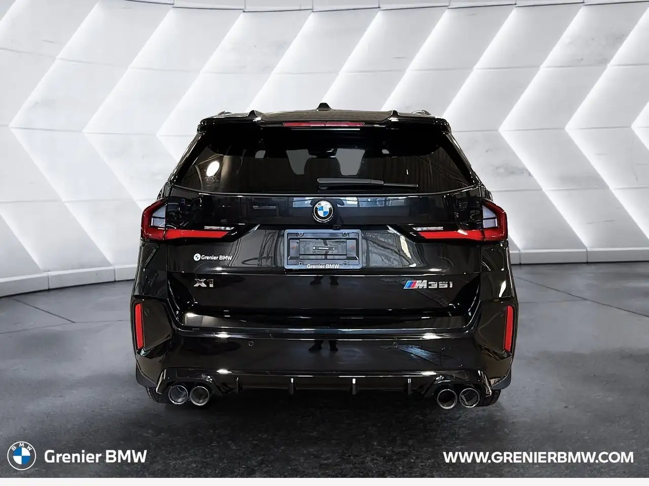 BMW X1 снимка BMW X1