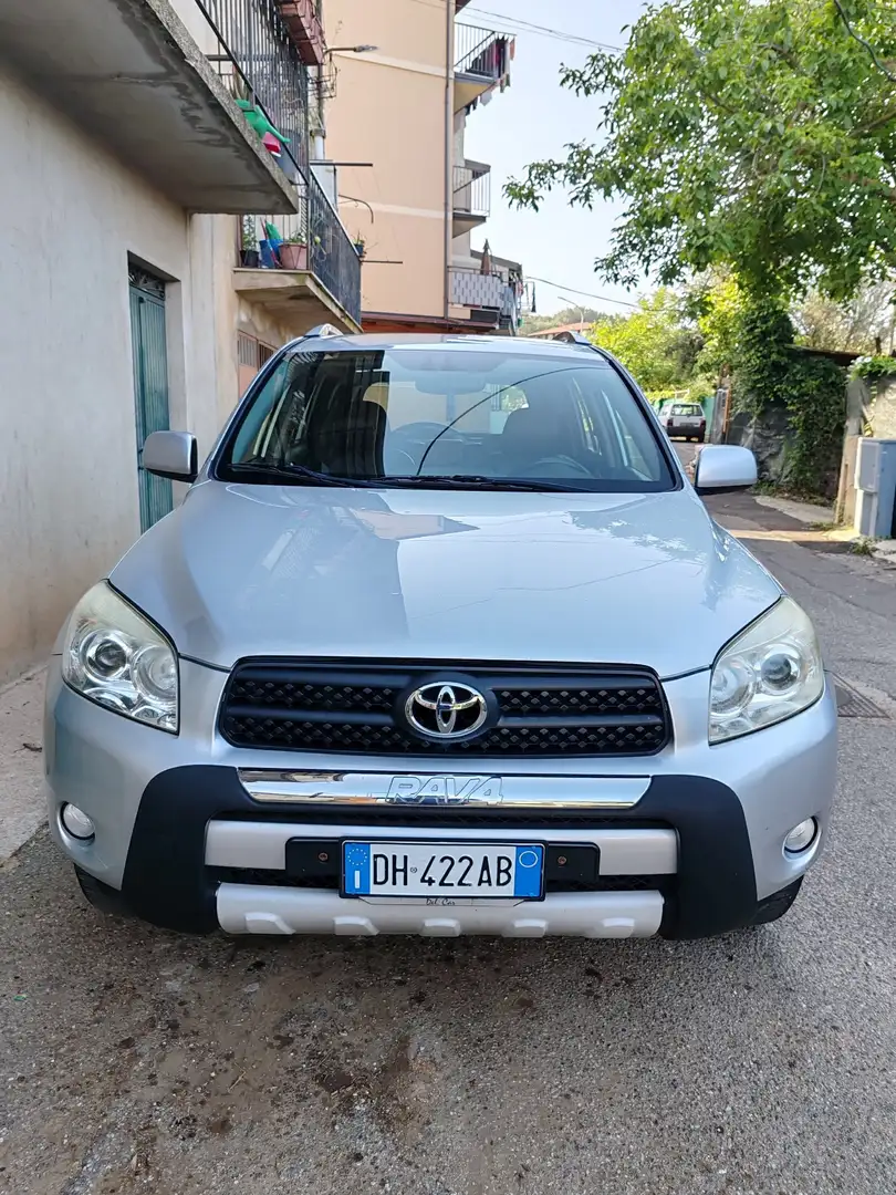 Toyota RAV 4 RAV4 2.2 d-4d Luxury 136cv - 1