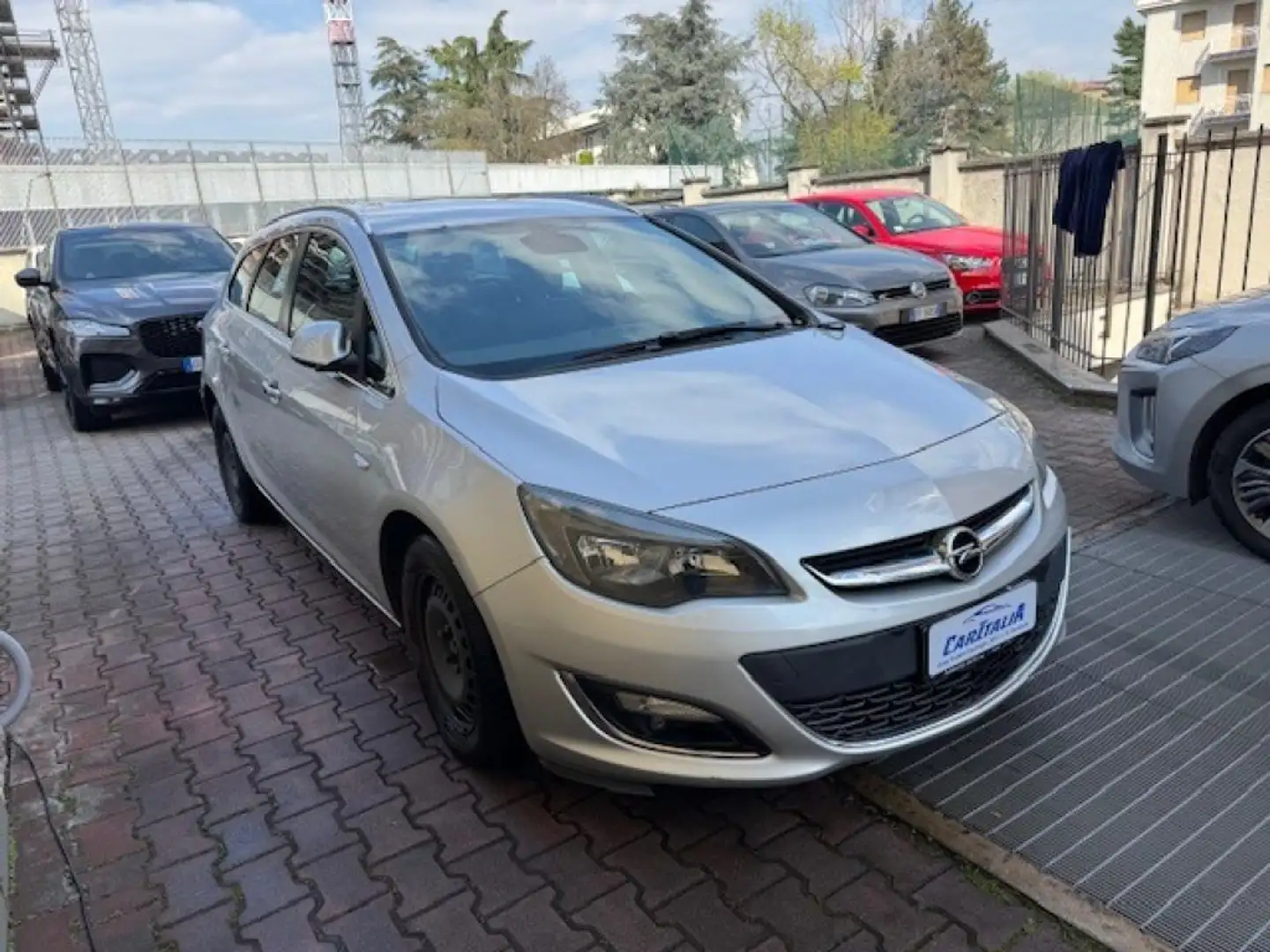Opel Astra 1.7 CDTI 110CV EcoFLEX S&S Sports Tourer Elective Argent - 1
