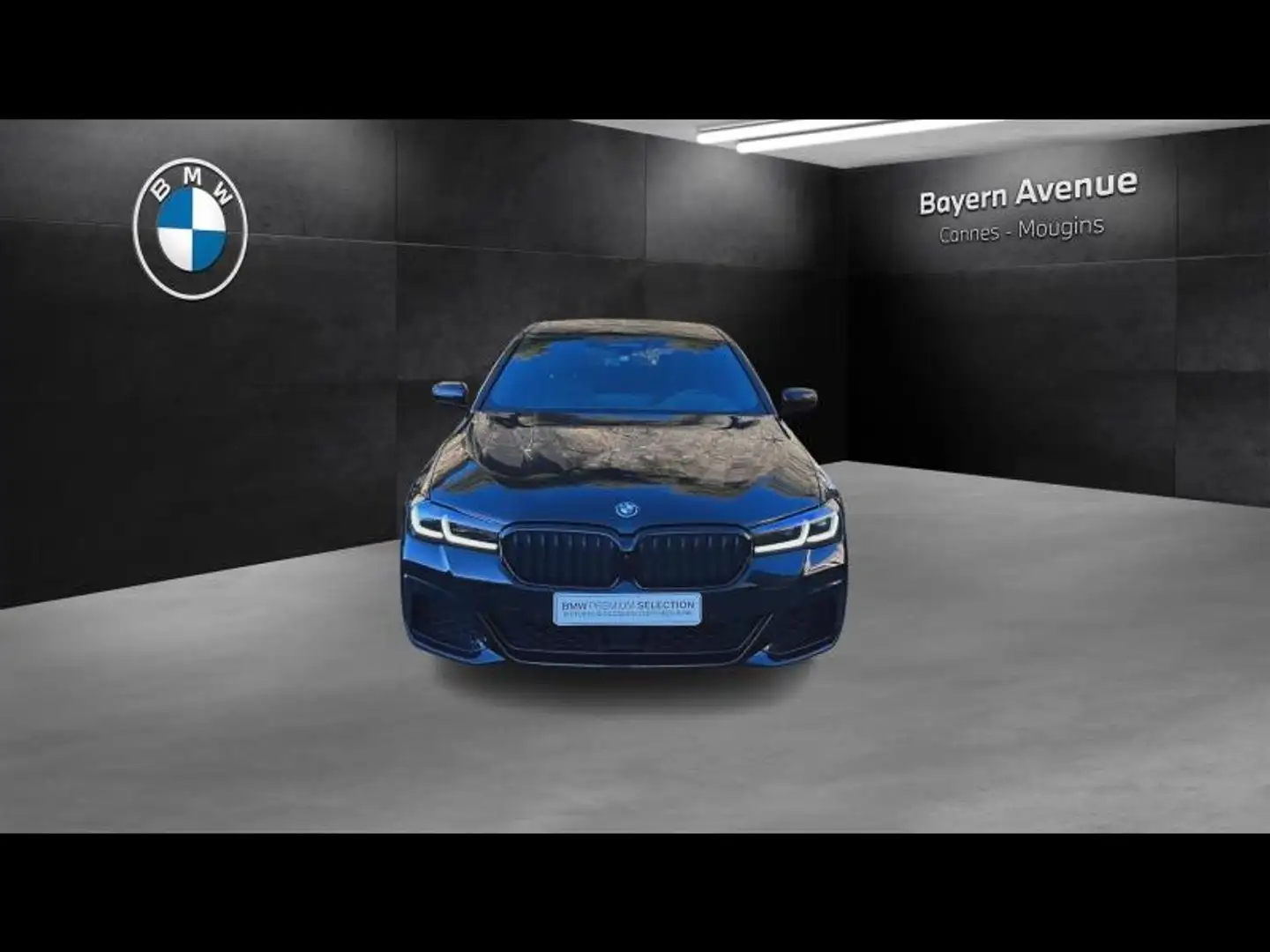 BMW 545 545eA xDrive 394ch M Sport Steptronic Fekete - 2