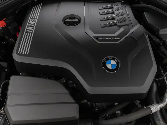 BMW 3 Series view 19