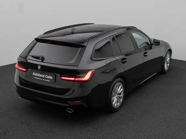 BMW 3 Series view 7