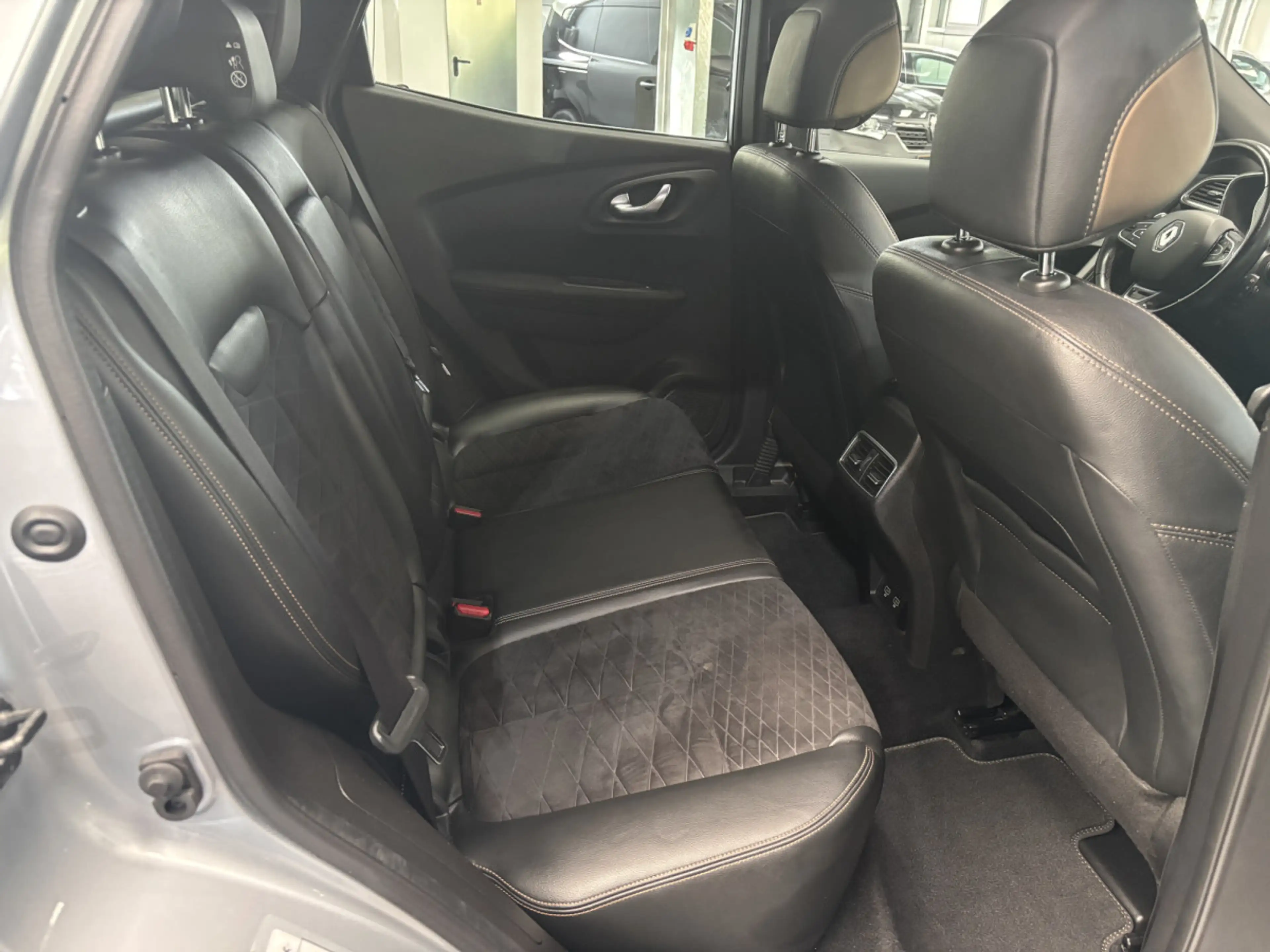 Renault Kadjar 1.3 TCe Black Edition — photo 13