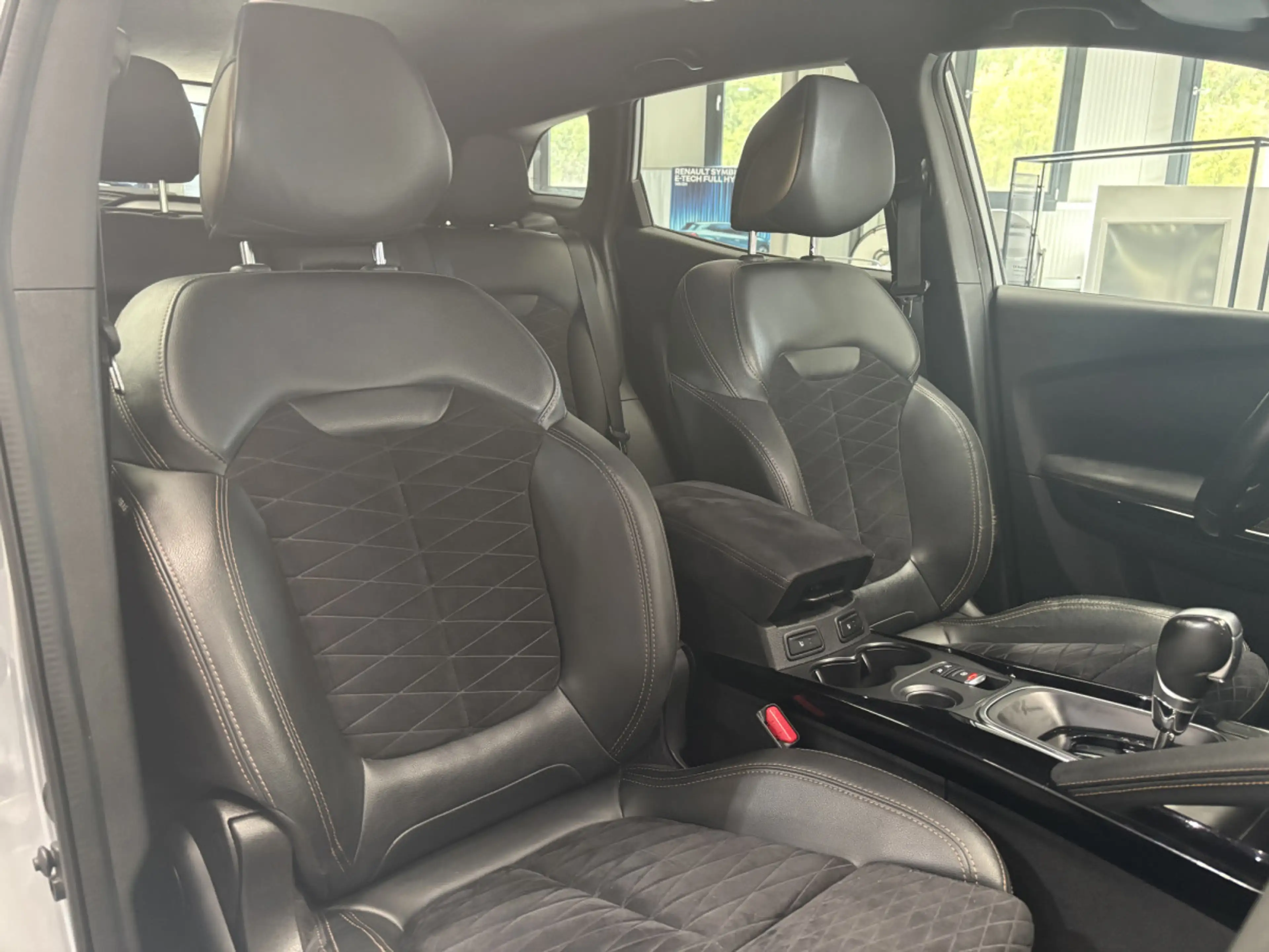 Renault Kadjar 1.3 TCe Black Edition — photo 12
