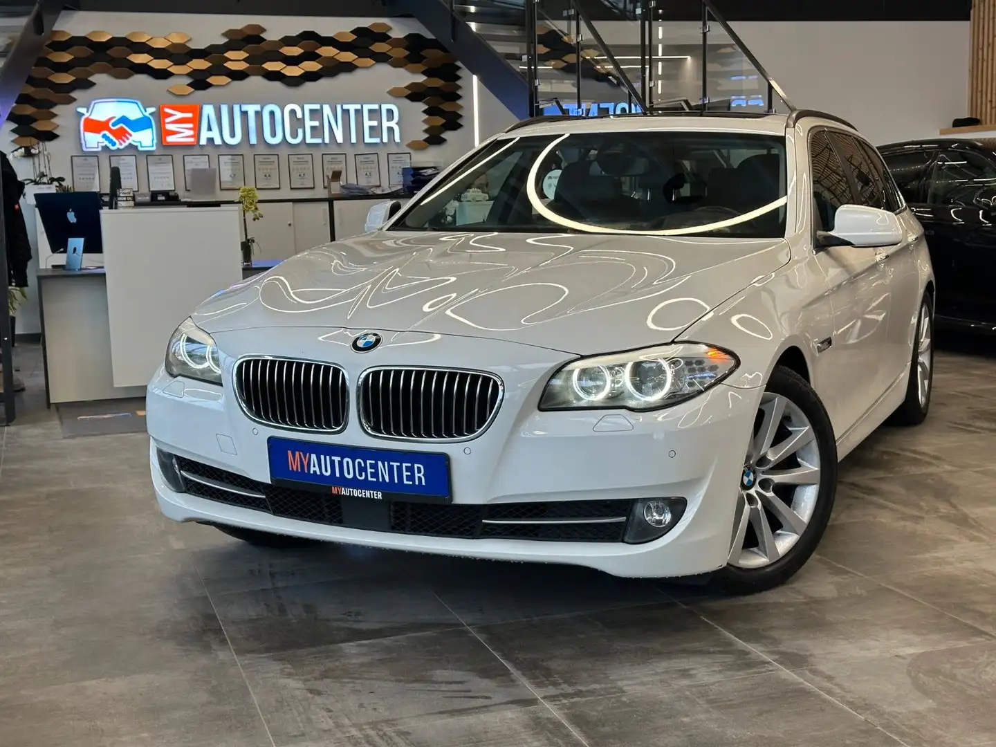 BMW 535 5 Touring 535 d *Navi*TÜV*Pano*Head* Blanc - 1