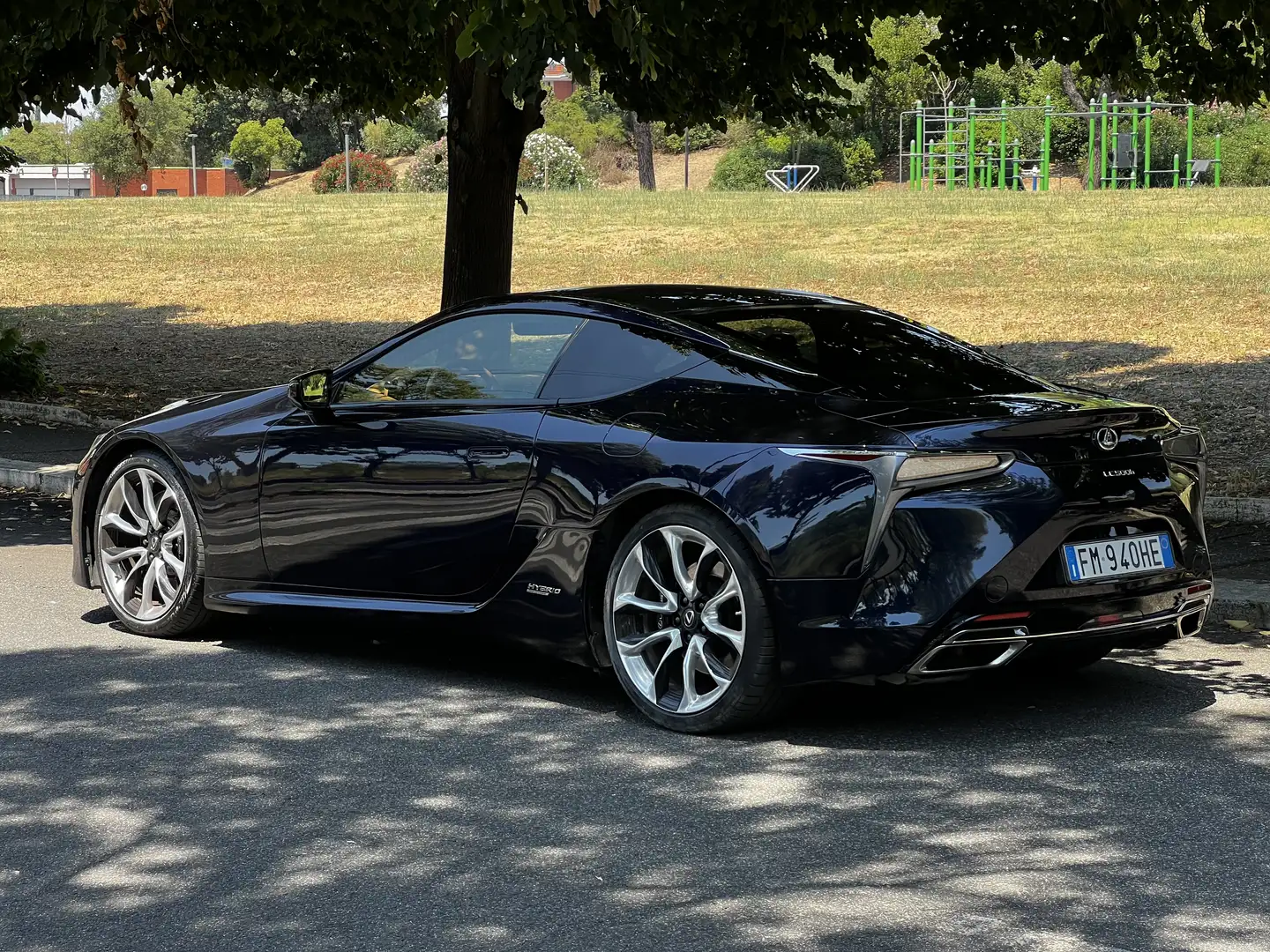 Lexus LC 500h Sport + Blue - 2
