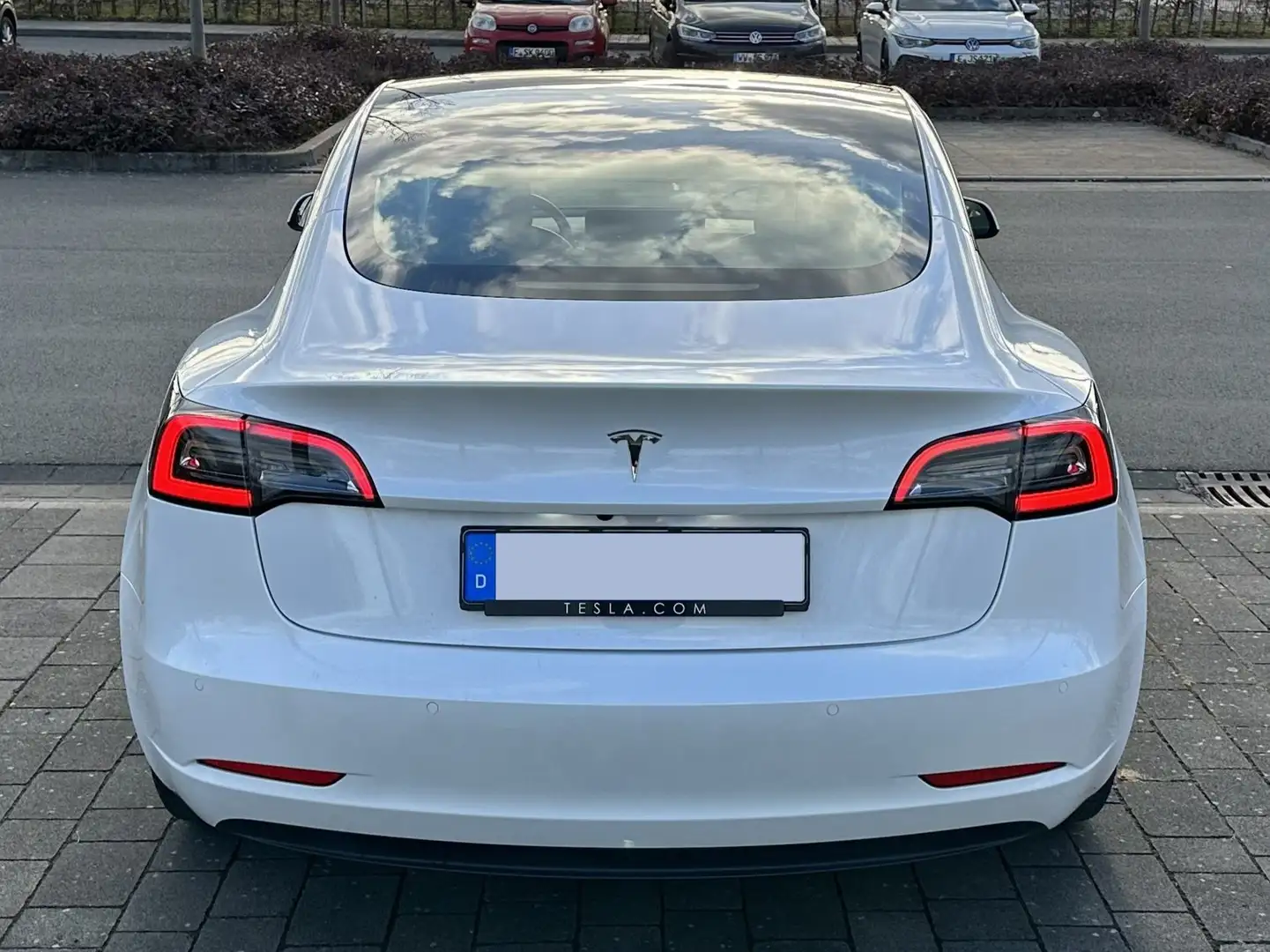 Tesla Model 3 Hinterradantrieb SR+ Standard Reichweite Plus Weiß - 2