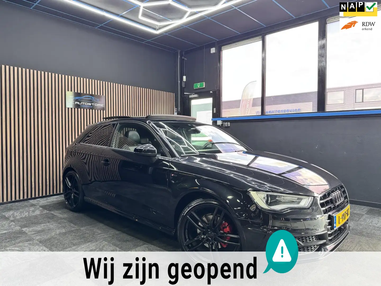 Audi A3 1.4 TFSI S Tronic 3X S-line navi Led Xenon panodak Negro - 1